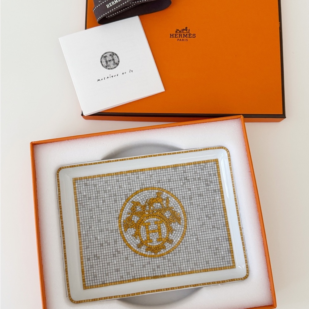 LIKE NEW Hermes Mosaique Au 24 Gold Tray